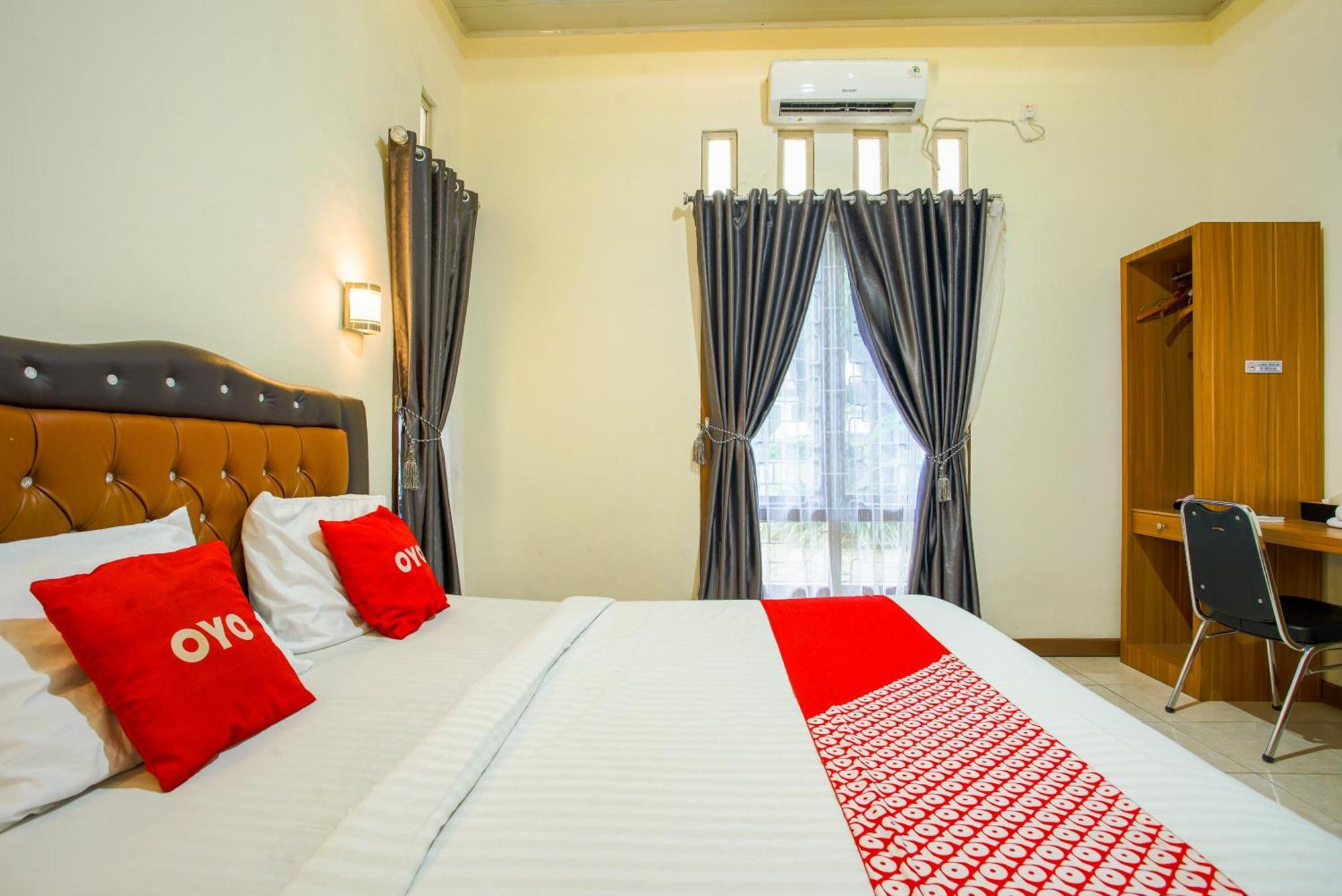 Capital O 90643 Suri Guest House Syariah Паданг Экстерьер фото
